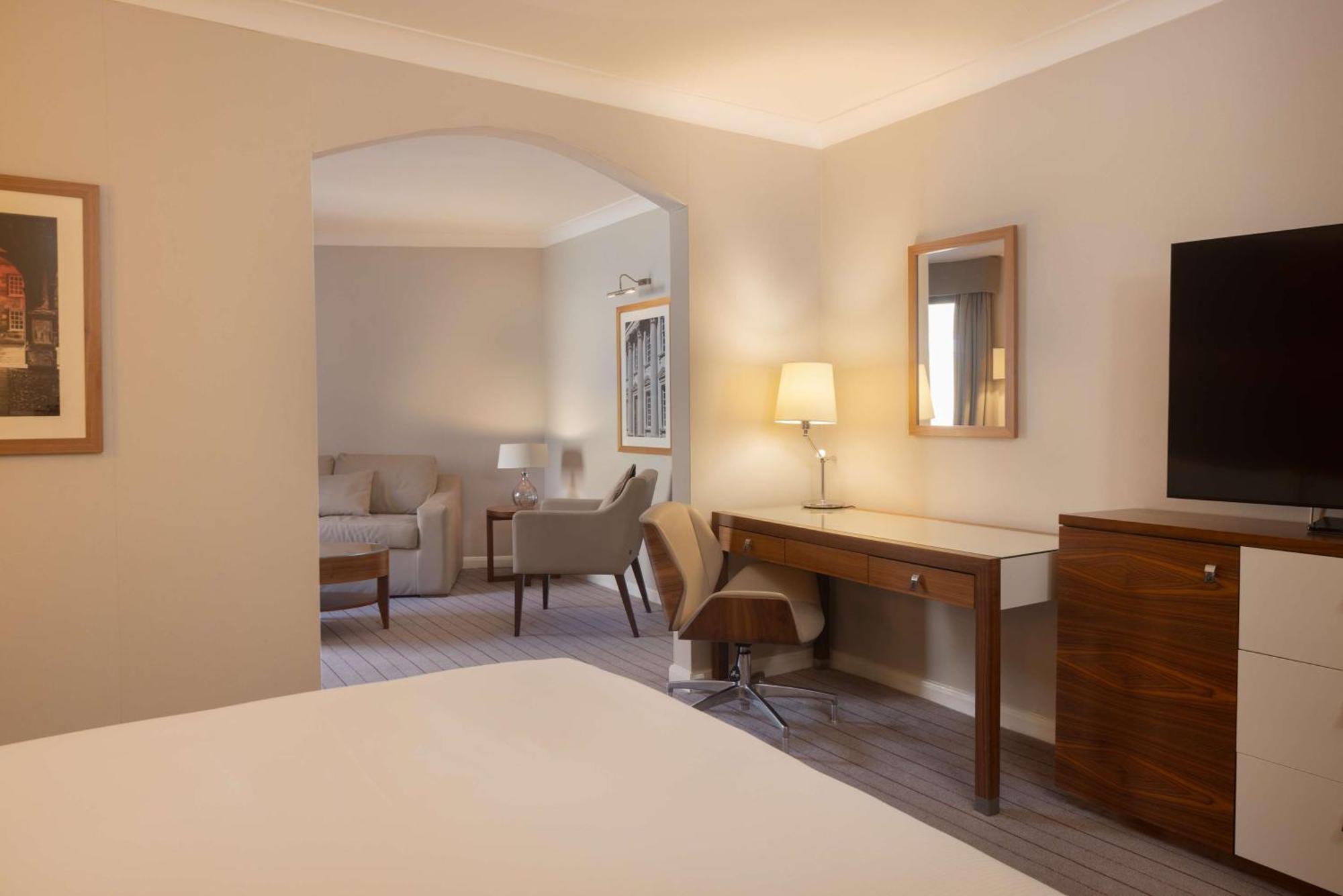 Hotel Hilton Centre 4*